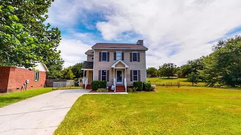 106 Deblyn Ct, Pine Level, NC 27568 photo 2