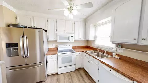 106 Deblyn Ct, Pine Level, NC 27568 photo 9