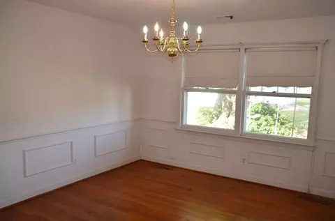 317 James St, Mount Olive, NC 28365 photo 6