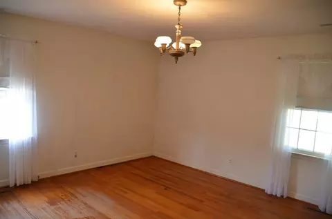 317 James St, Mount Olive, NC 28365 photo 11