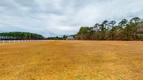 1560 Beasley Rd, Benson, NC 27504 photo 2