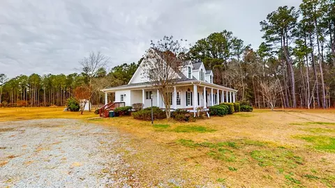 1560 Beasley Rd, Benson, NC 27504 photo 4