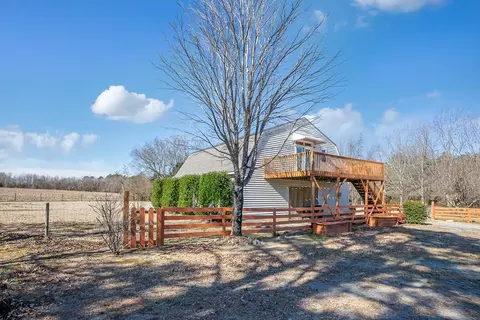 203 Zeb Ln, Benson, NC 27504 photo 2