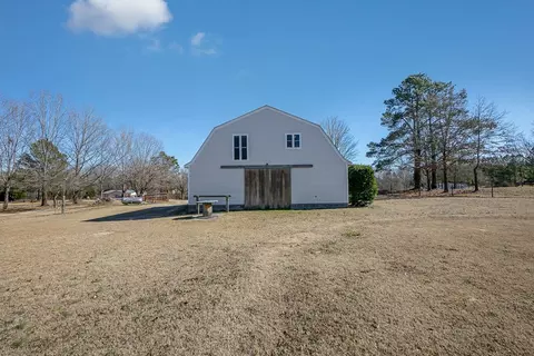 203 Zeb Ln, Benson, NC 27504 photo 4