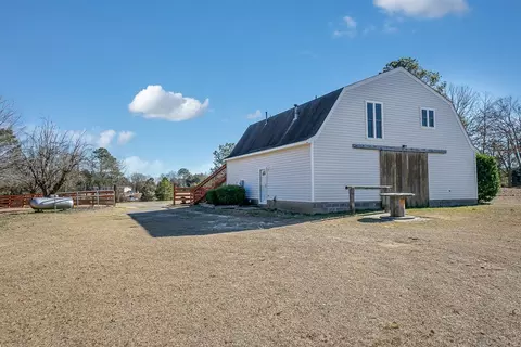 203 Zeb Ln, Benson, NC 27504 photo 6