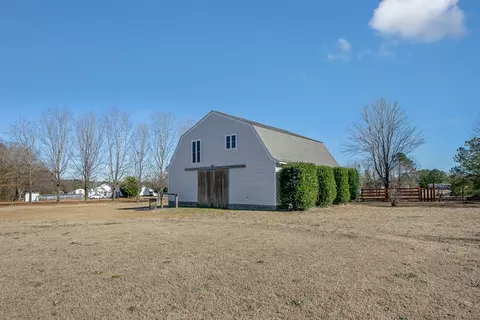 203 Zeb Ln, Benson, NC 27504 photo 5