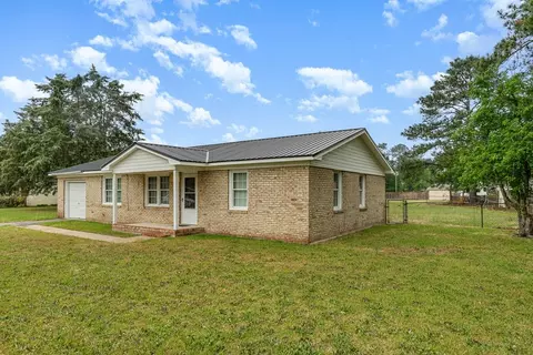 213 Fox Dr, Dudley, NC 28333 photo 4