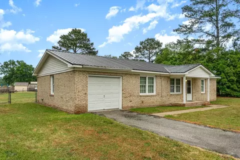 213 Fox Dr, Dudley, NC 28333 photo 2