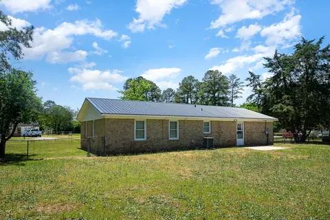 213 Fox Dr, Dudley, NC 28333 photo 6