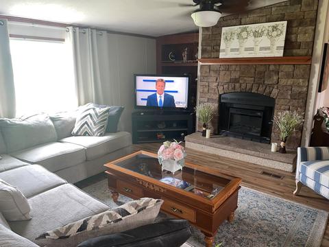 135 Bowden Rd, Mount Olive, NC 28365 photo 2