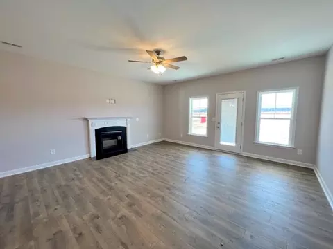 647 Fallingbrook Dr, Kenly, NC 27542 photo 13