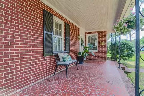 1714 Walnut St, Goldsboro, NC 27530 photo 2