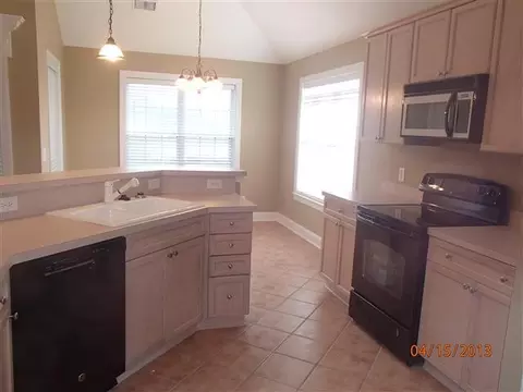 188 Windsor Ct, Hampstead, NC 28443 photo 5