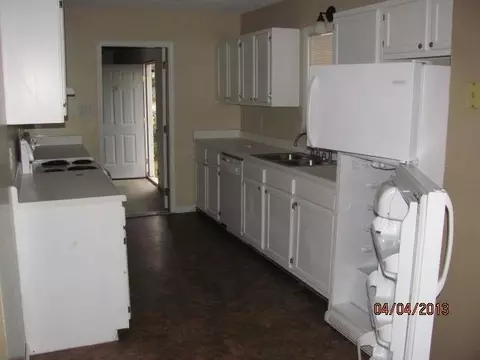 109 Dayrell Dr, Hubert, NC 28539 photo 2