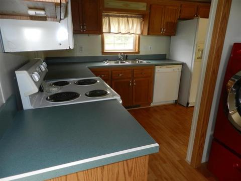 136 Cooper Rd, Richlands, NC 28574 photo 7