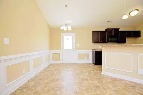 106 Prospect Dr, Richlands, NC 28574 photo 4