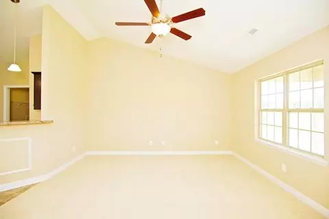 106 Prospect Dr, Richlands, NC 28574 photo 2