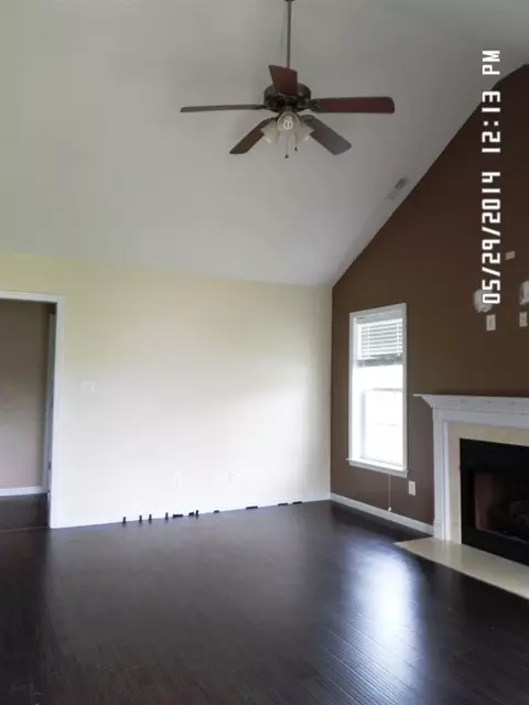 302 Brittney Ct, Maple Hill, NC 28454 photo 2