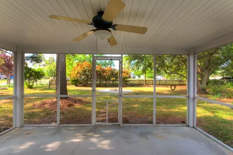 Undisclosed, Hubert, NC 28539 photo 33