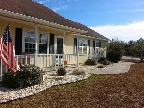 201 Red Fox Ct, Hubert, NC 28539 photo 3