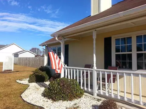201 Red Fox Ct, Hubert, NC 28539 photo 2