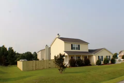 311 Mann St, Hubert, NC 28539 photo 2