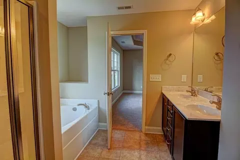 607 Mayapple Ln, Hubert, NC 28539 photo 11