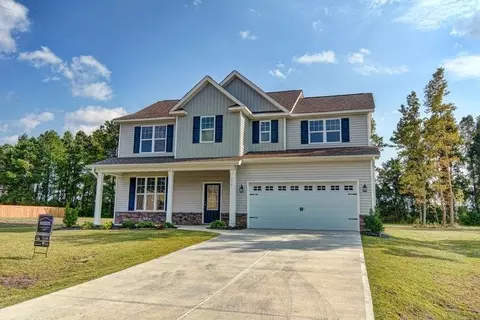607 Mayapple Ln, Hubert, NC 28539 photo 1