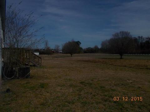 304 Chickory Ct, Stella, NC 28582 photo 2