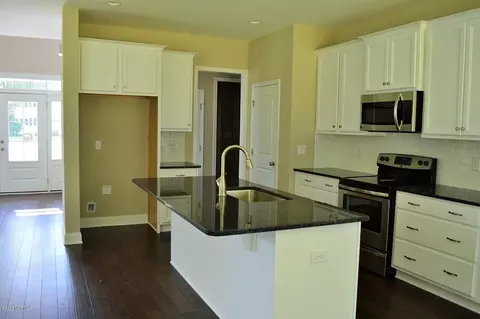 120 Harbour Dr, Hubert, NC 28539 photo 7
