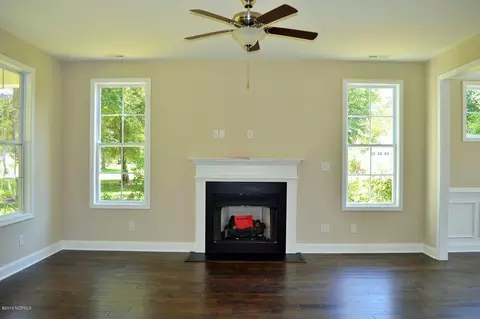 120 Harbour Dr, Hubert, NC 28539 photo 3