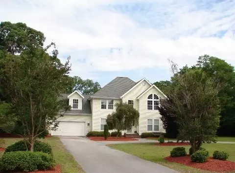 100 Harbour Dr, Hubert, NC 28539 photo 1