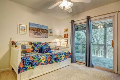 118 N Oak Dr, Surf City, NC 28445 photo 16