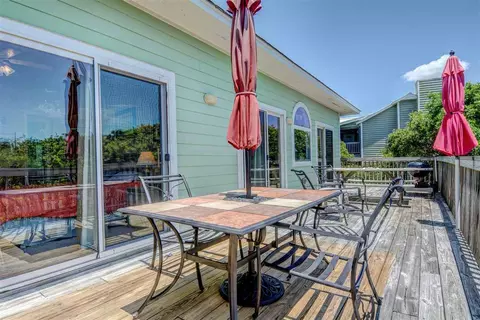118 N Oak Dr, Surf City, NC 28445 photo 10