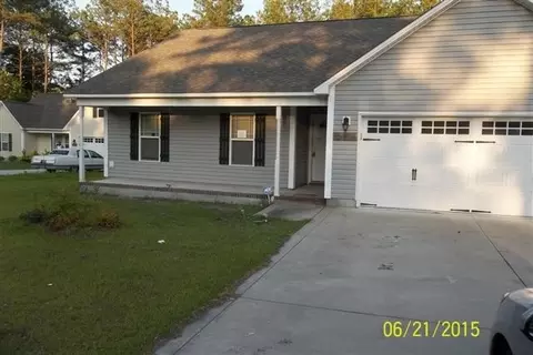 204 Peyton Pl, Maple Hill, NC 28454 photo 1