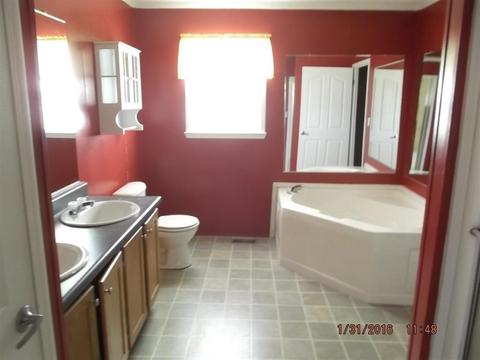 310 Chickory Ct, Stella, NC 28582 photo 9