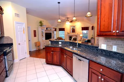 208 Windsor Ct, Hampstead, NC 28443 photo 8