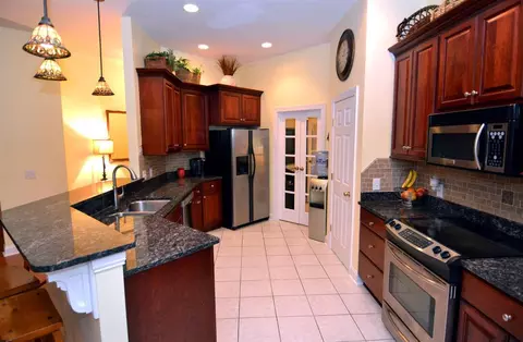 208 Windsor Ct, Hampstead, NC 28443 photo 7