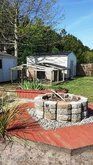 210 Commons Dr S, Jacksonville, NC 28546 photo 21