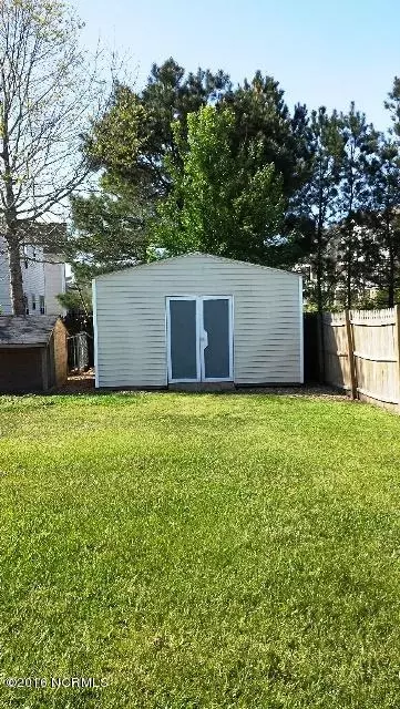 210 Commons Dr S, Jacksonville, NC 28546 photo 26