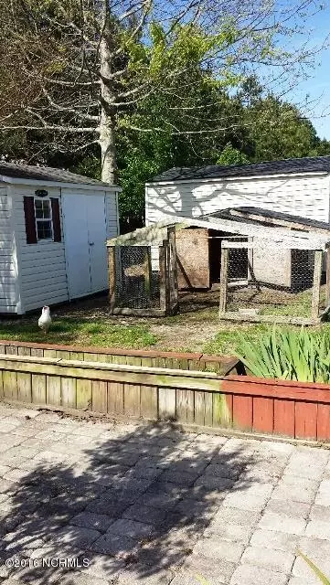 210 Commons Dr S, Jacksonville, NC 28546 photo 34