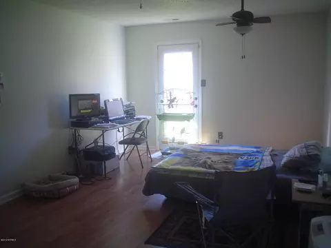 210 Commons Dr S, Jacksonville, NC 28546 photo 9
