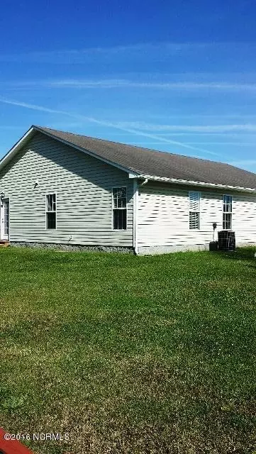 210 Commons Dr S, Jacksonville, NC 28546 photo 15