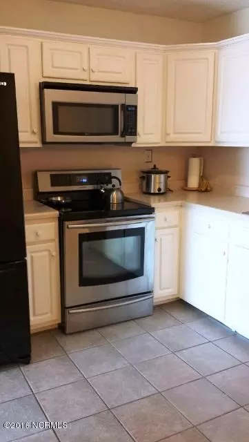 210 Commons Dr S, Jacksonville, NC 28546 photo 10