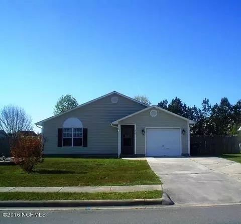 210 Commons Dr S, Jacksonville, NC 28546 photo 1