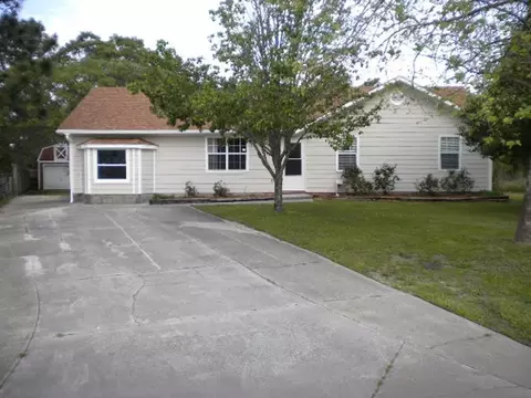 102 Curry Ct, Hubert, NC 28539 photo 1