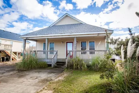 405 W Third St, Kill Devil Hills, NC 27948 photo 2