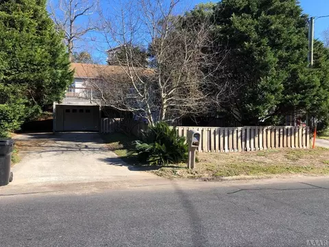 208 Colington Dr, Kill Devil Hills, NC 27948 photo 2