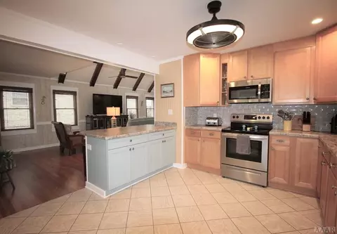 702 Memorial Blvd, Kill Devil Hills, NC 27948 photo 6
