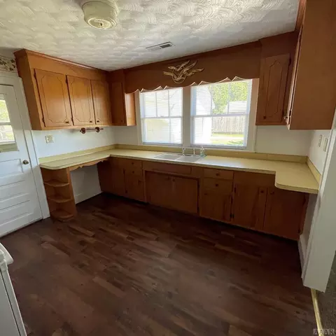 1601 N Broad St, Edenton, NC 27932 photo 7